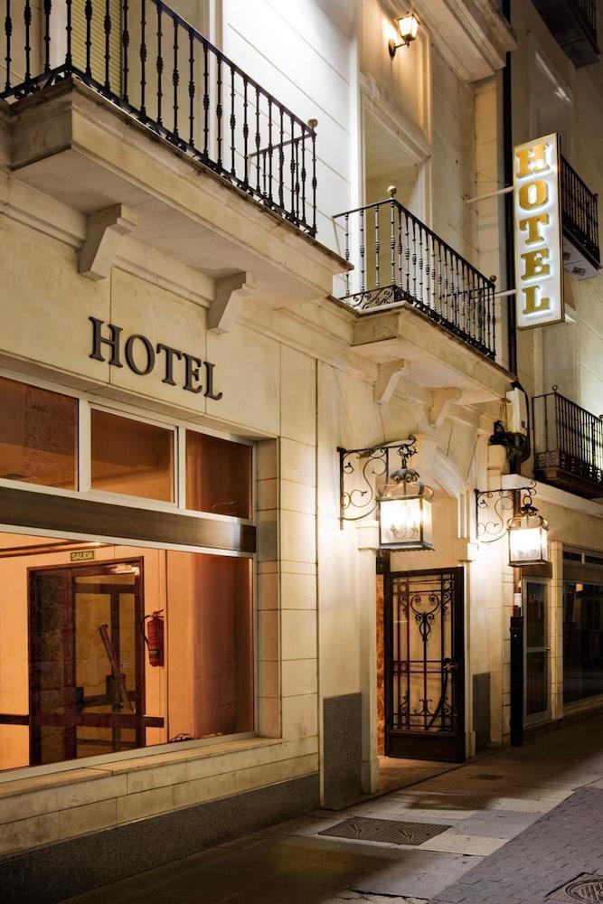 Hotel Roma Valladolid Exterior photo