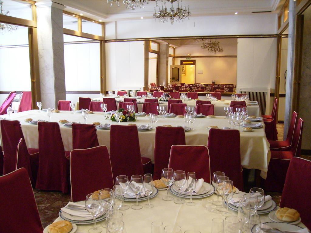 Hotel Roma Valladolid Exterior photo